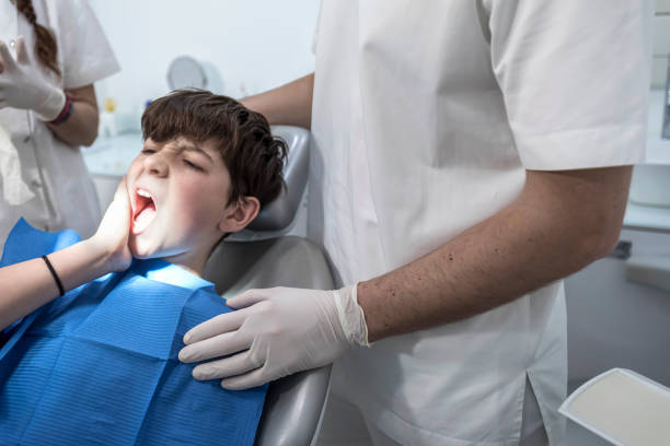 Best Emergency Tooth Extraction in Fircrest, WA